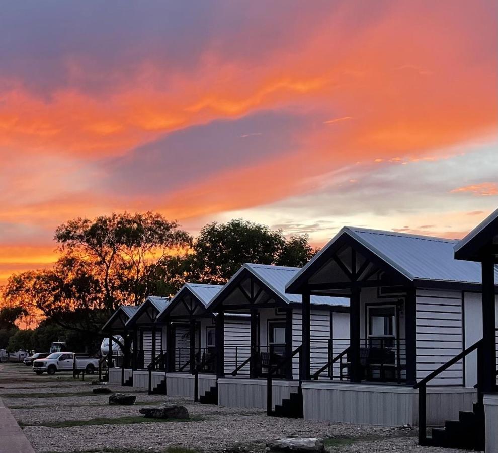 Htr Tx Hill Country Campground Kerrville Kültér fotó